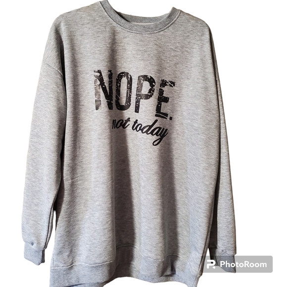 Sweatshirt Bundle - Picture 2 of 9